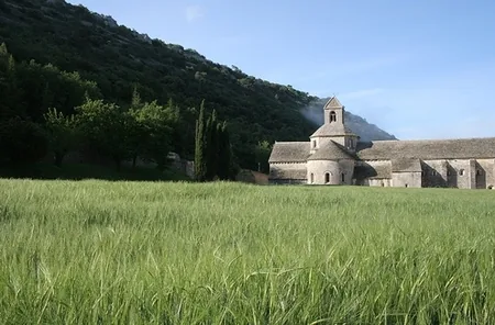 Abbaye Notre-Dame de Sénanque à Gordes, Vaucluse (84)