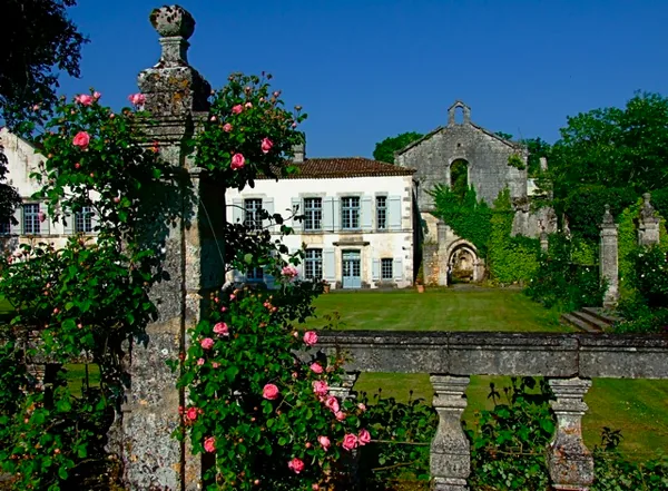 Abbaye de Fontaine Vive à Charras, Charente (16)