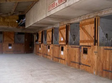 Académie de Bonvaux à Plombières-lès-Dijon, Côte-d'Or (21)