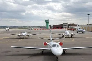 Aéroport de Lyon - Bron à Bron, Rhône (69)