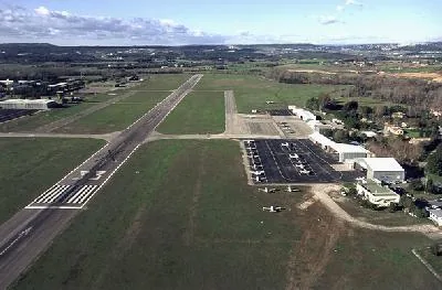 Aérodrome d'Aix-en-Provence à Les Milles, Bouches-du-Rhône (13)