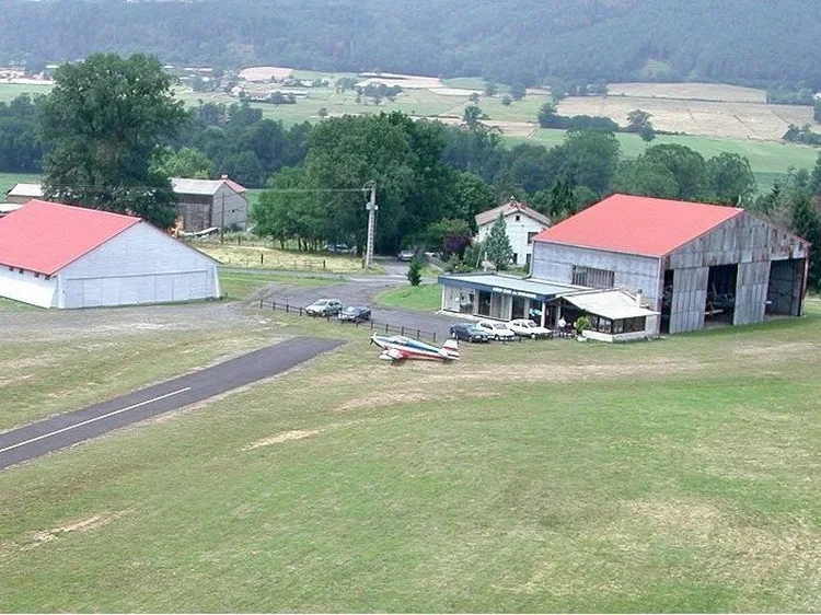 Aéroclub du Livradois-Forez à Ambert, Puy-de-Dôme (63)