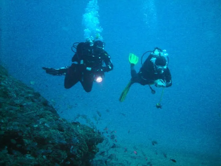 Agathonis Plongée à Saint-Raphaël, Var (83)