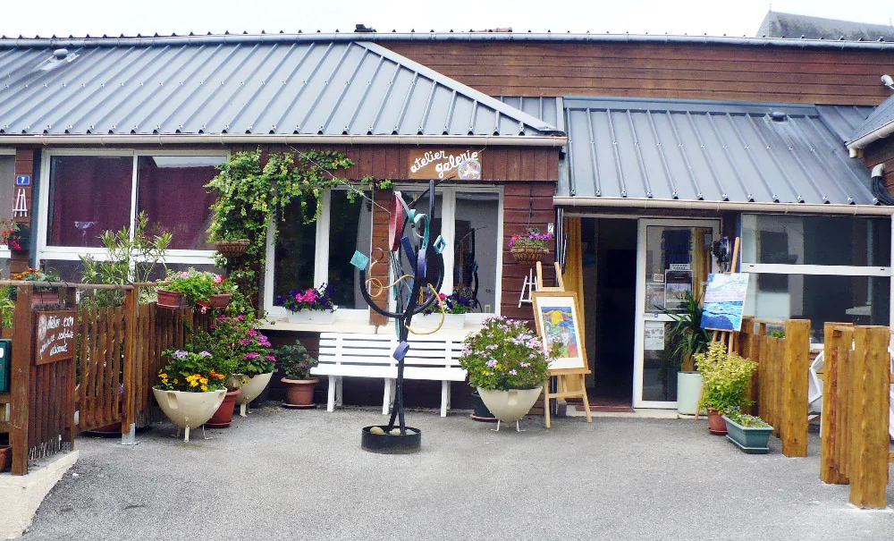 Atelier Galerie Régine Quidu à Mûr-de-Bretagne, Côtes-d'Armor (22)