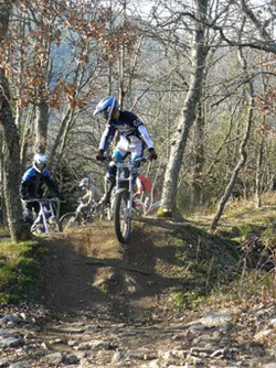 Auvergne Motos Loisirs - Randonnées, Initiation à Vollore-Montagne, Puy-de-Dôme (63)