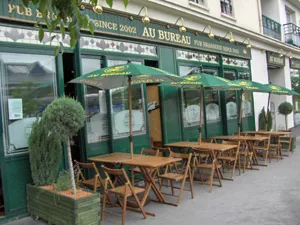 Au Bureau à Noisy-le-Grand, Seine-Saint-Denis (93)