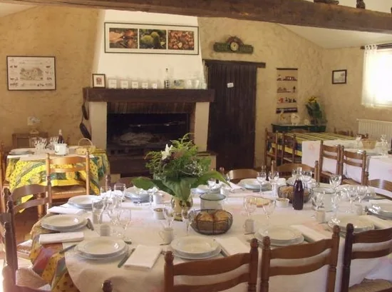 AUBERGE DE LA BUISSONNIÈRE à Vasles, Deux-Sèvres (79)