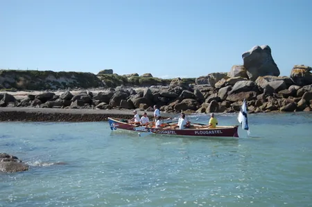 Aviron de Mer "Ar Rederien Mor" à Plougastel-Daoulas, Finistère (29)