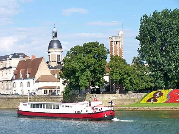 Bateau Le Delta à Chalon-sur-Saône, Saône-et-Loire (71)