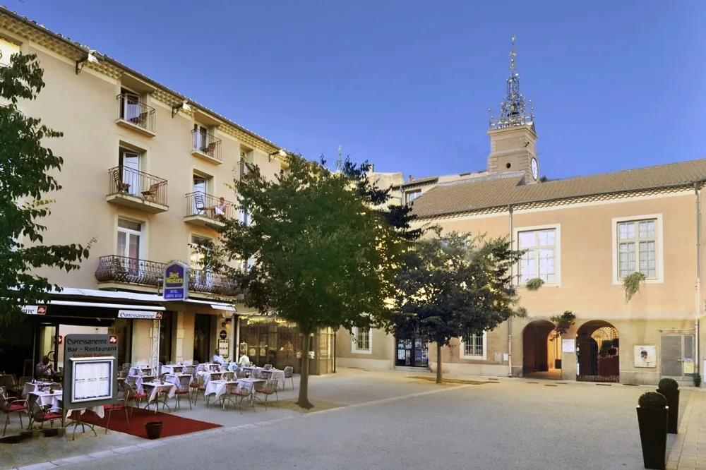 Best Western Hôtel Arène Külm à Orange, Vaucluse (84)