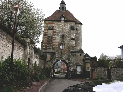 Beffroi de Lucheux à Lucheux, Somme (80)