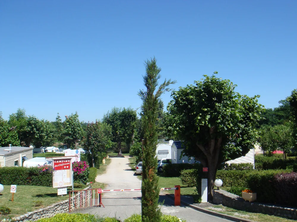 Camping du Château à Varilhes, Ariège (09)
