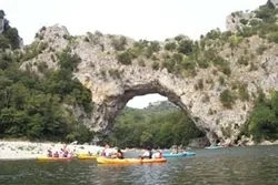 Canoë-Kayak - Locacano Sports à Salavas, Ardèche (07)