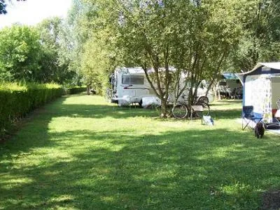 Camping La Chabotière à Luché-Pringé, Sarthe (72)