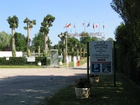 Camping de l'Abbatiale à Saint-Leu-d'Esserent, Oise (60)
