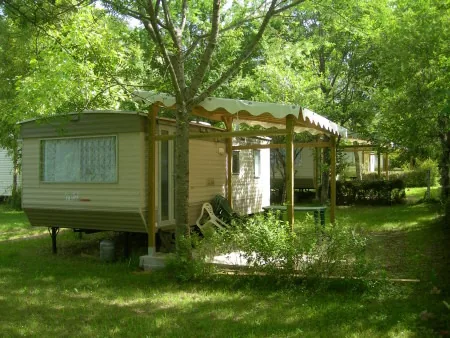 Camping des Cerisiers à Ispagnac, Lozère (48)