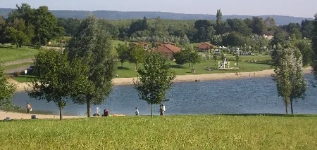 Camping Le Domaine de Louvarel à Champagnat, Saône-et-Loire (71)