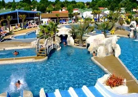 Camping Les Brunelles à Longeville-sur-Mer, Vendee (85)