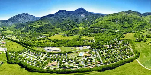 Camping International de Castellane à Castellane, Alpes-de-Haute-Provence (04)