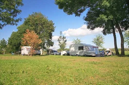 Camping de Tournus à Tournus, Saône-et-Loire (71)