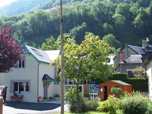 Camping Le Bastan à Esterre, Hautes-Pyrénées (65)