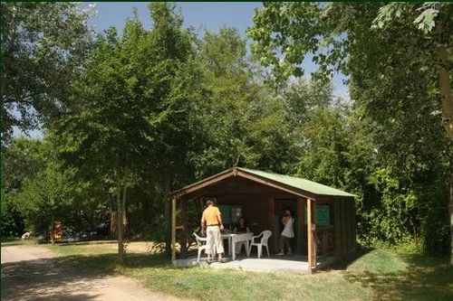Camping Le Pré de la Fontaine à Aizenay, Vendee (85)