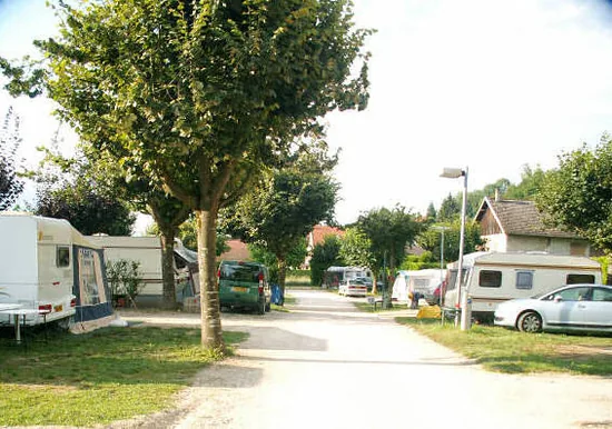 Camping Municipal à Grésy-sur-Aix, Savoie (73)