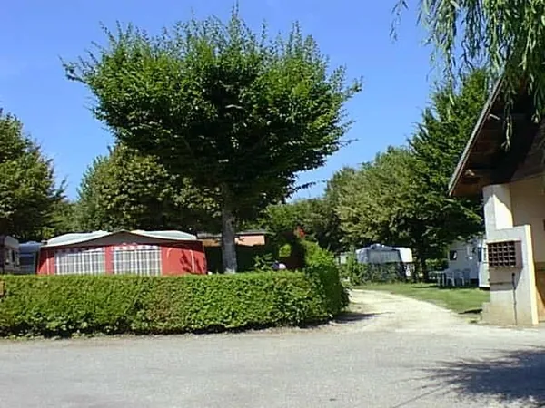 Camping des Chavannes à Novalaise, Savoie (73)