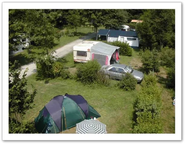 Camping La Rivière d'Argent à Locmaria-Berrien, Finistère (29)