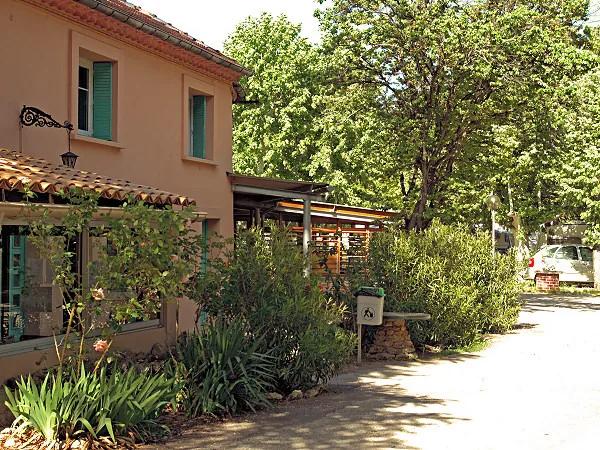 Camping Les Cèdres à Apt, Vaucluse (84)