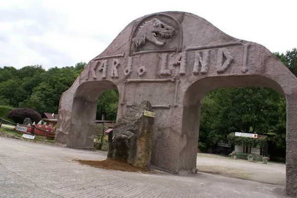Cardo Land à Chamoux, Yonne (89)