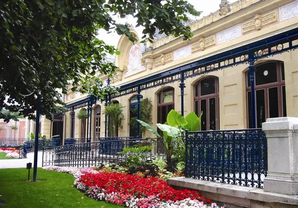 Casino à Néris-les-Bains, Allier (03)