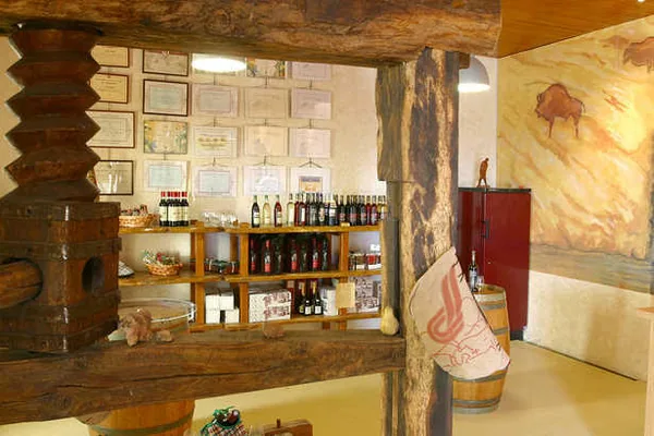 Cave de Saint-Sornin à Saint-Sornin, Charente (16)