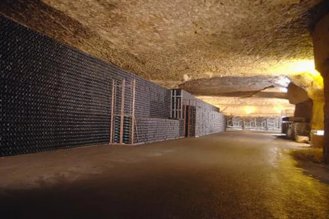 Caves Bailly-Lapierre à Saint-Bris-le-Vineux, Yonne (89)