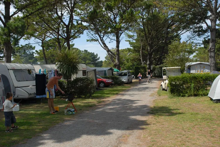 Camping Moteno à Plouhinec, Morbihan (56)