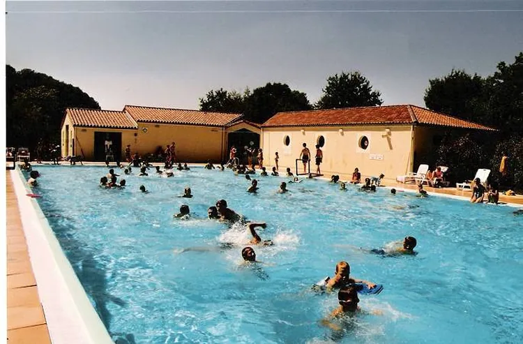 Camping La Bretèche à Les Epesses, Vendee (85)