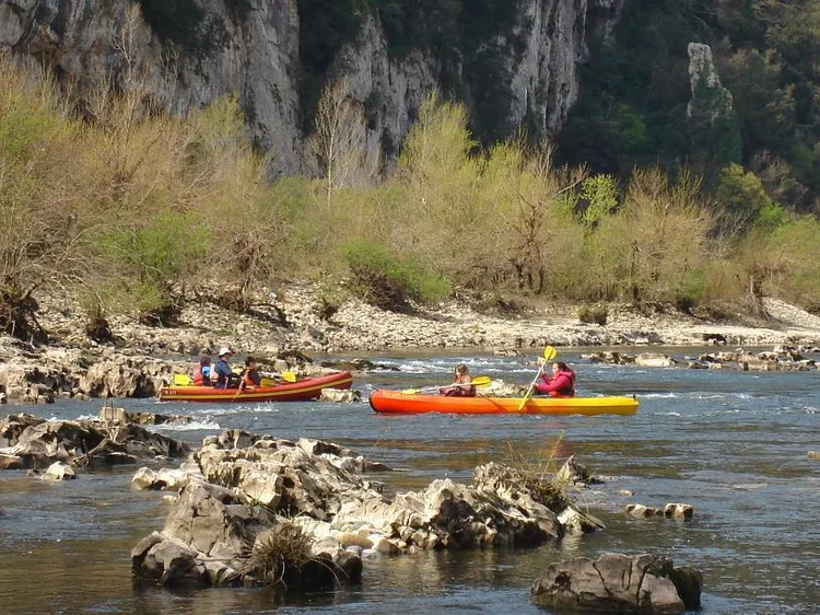 Canoë-Kayak - Claude Mialon à Vallon-Pont-d'Arc, Ardèche (07)