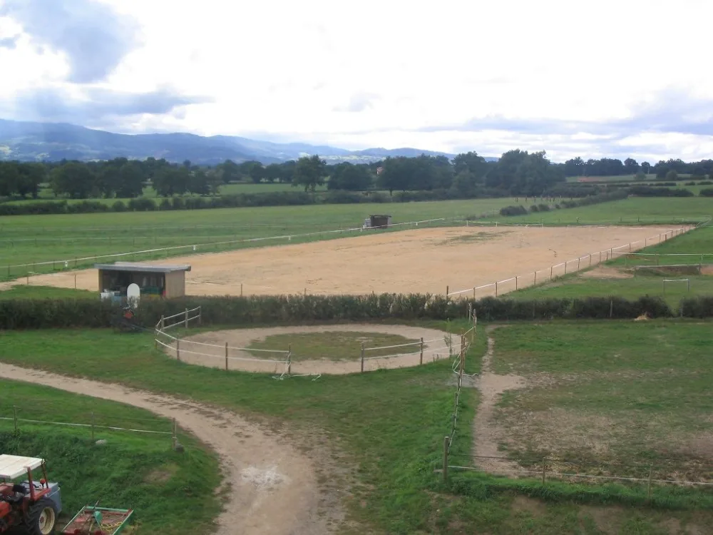 Centre Equestre Les Attelages du Bois Rond à Noailly, Loire (42)