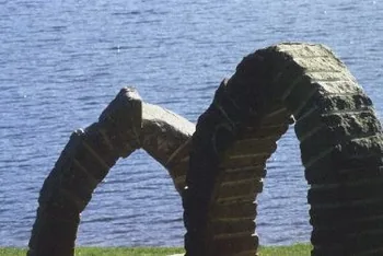Centre international d'art et du paysage : le Parc de Sculptures à Beaumont-du-Lac, Haute-Vienne (87)