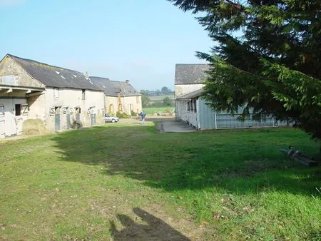 Centre Équestre Écuries du Loup à Saint-Loup-du-Dorat, Mayenne (53)
