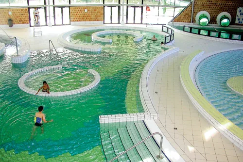 Centre aquatique du lac à Montigny-le-Bretonneux, Yvelines (78)