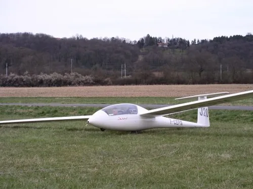 Centre de Vol a Voile de l'Aeroclub du Doubs à Thise, Doubs (25)