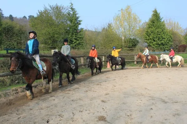 Centre équestre le Roc au Loup à Andouillé, Mayenne (53)
