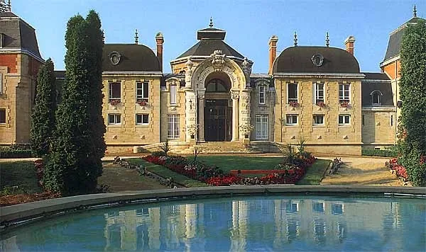 Centre Thermal de Lons-Le-Saunier à Lons-le-Saunier, Jura (39)