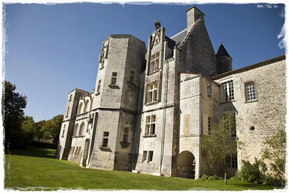 Château de Crazannes à Crazannes, Charente-Maritime (17)