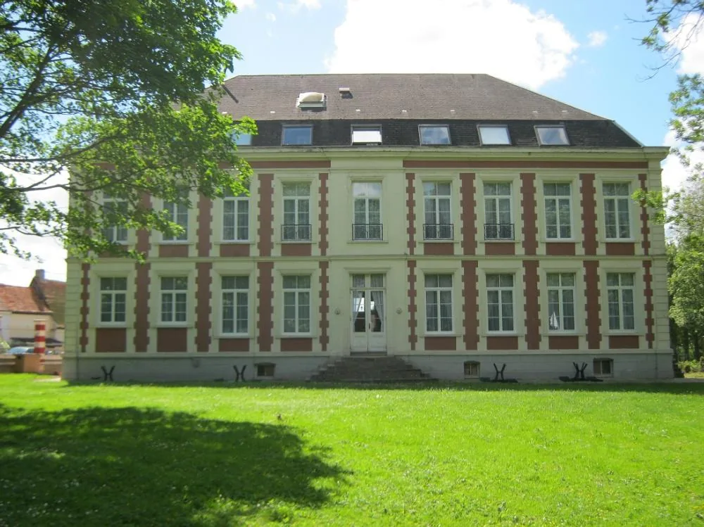 Chateau de Moulin le Comte à Aire-sur-la-Lys, Pas-de-Calais (62)