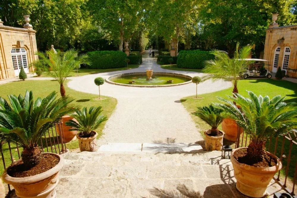 Château de la Pioline à Aix-en-Provence, Bouches-du-Rhône (13)