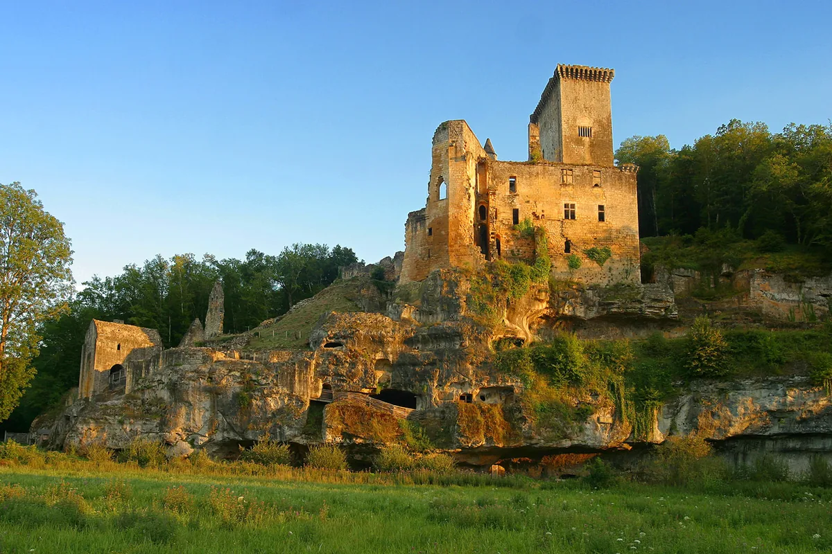 Château de Commarque à Les Eyzies-de-Tayac-Sireuil, Dordogne (24)