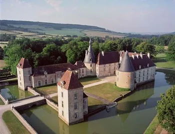 Château de Commarin à Commarin, Côte-d'Or (21)