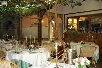 Chez Camille à Arnay-le-Duc, Côte-d'Or (21)